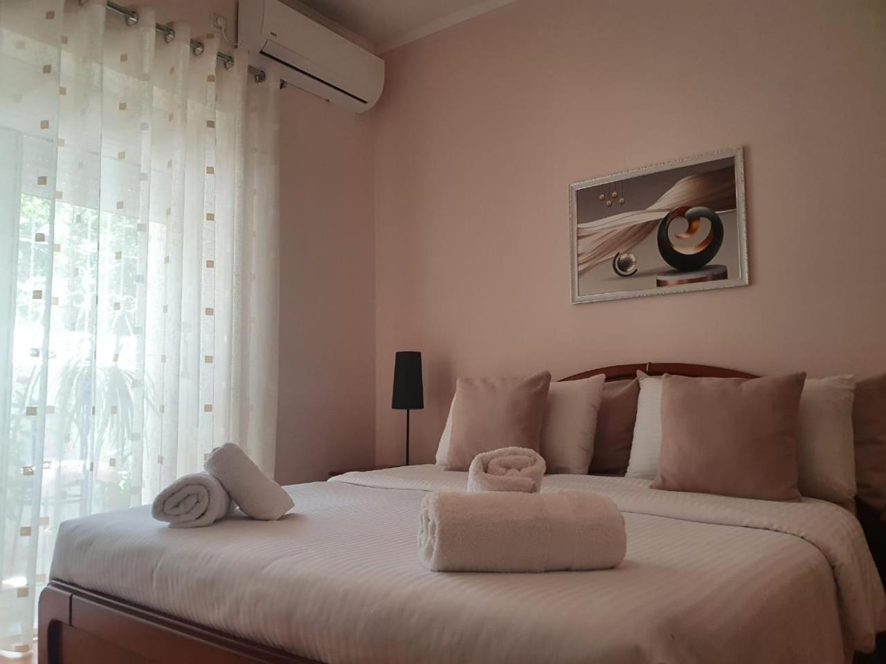 Sofia'S Modern Apartment ジロカストラ エクステリア 写真